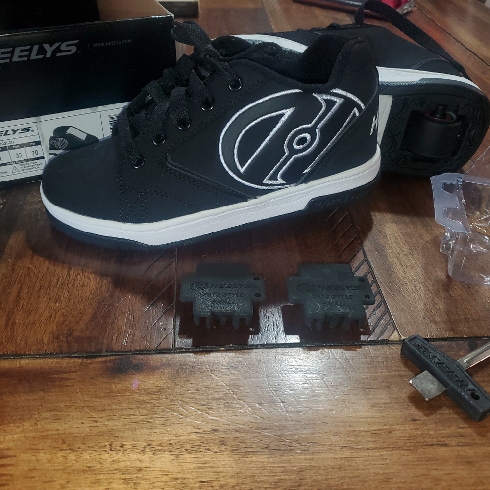Heelys Black Kids Shoes